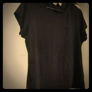 A black comfort tee